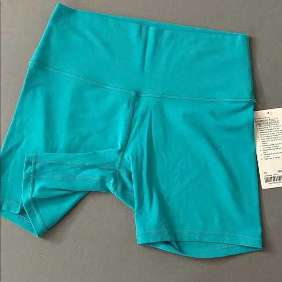 Lululemon align shorts 6” - Picture 3 of 3